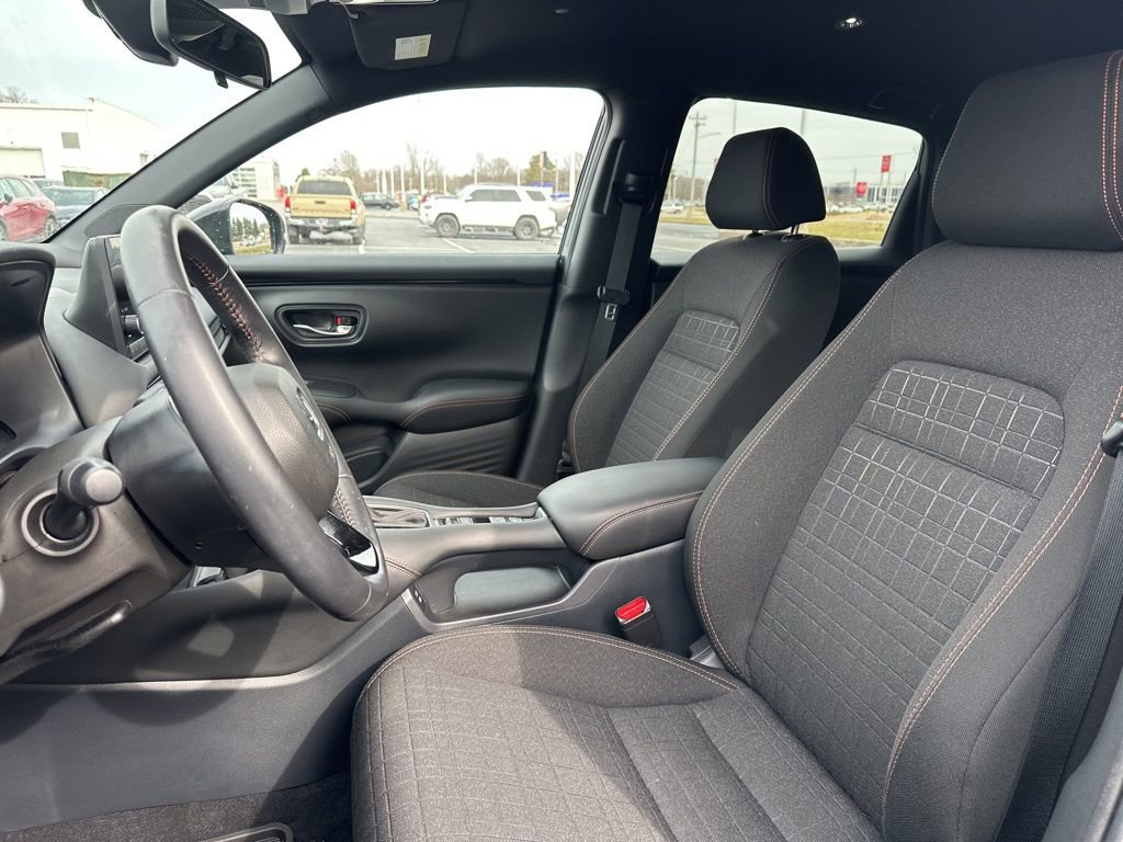Used 2025 Honda HR-V Sport image 24