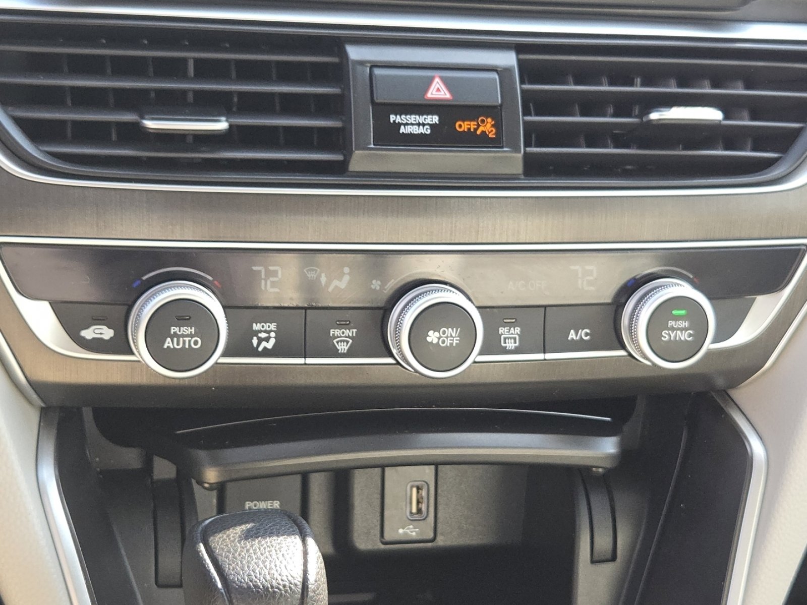 Certified 2018 Honda Accord LX image 30