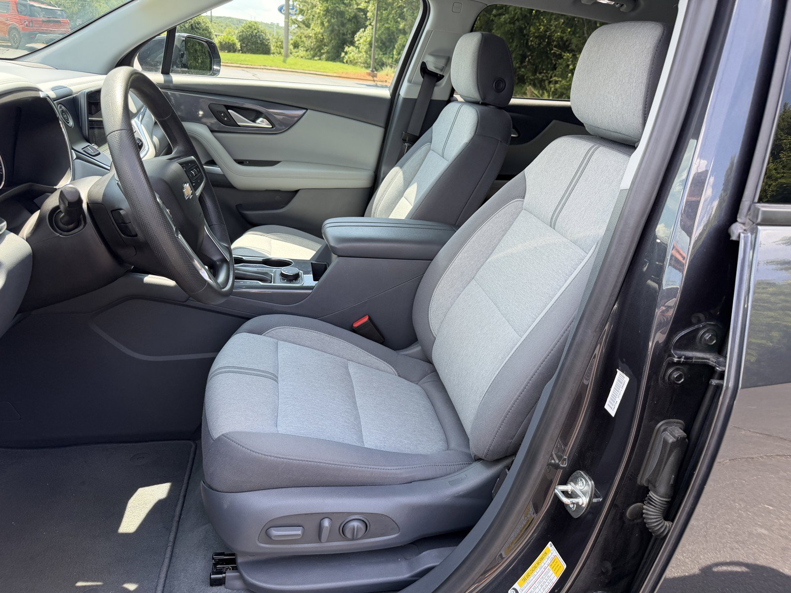 Used 2022 Chevrolet Blazer LT FWD image 16