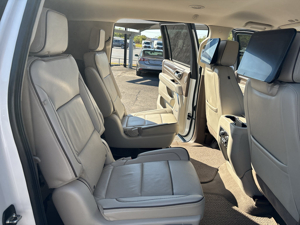 Certified 2024 GMC Yukon XL Denali w/ Advanced Technology Package AWD/4WD image 26