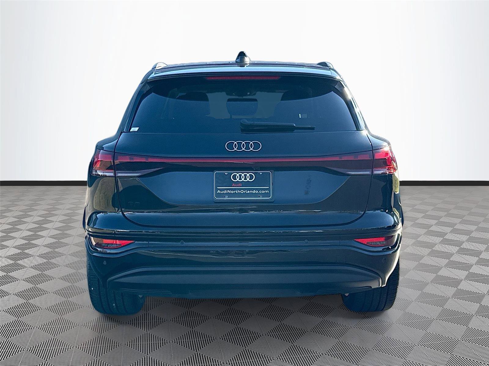 Used 2025 Audi Q6 e-tron Premium Plus w/ Premium Plus image 6