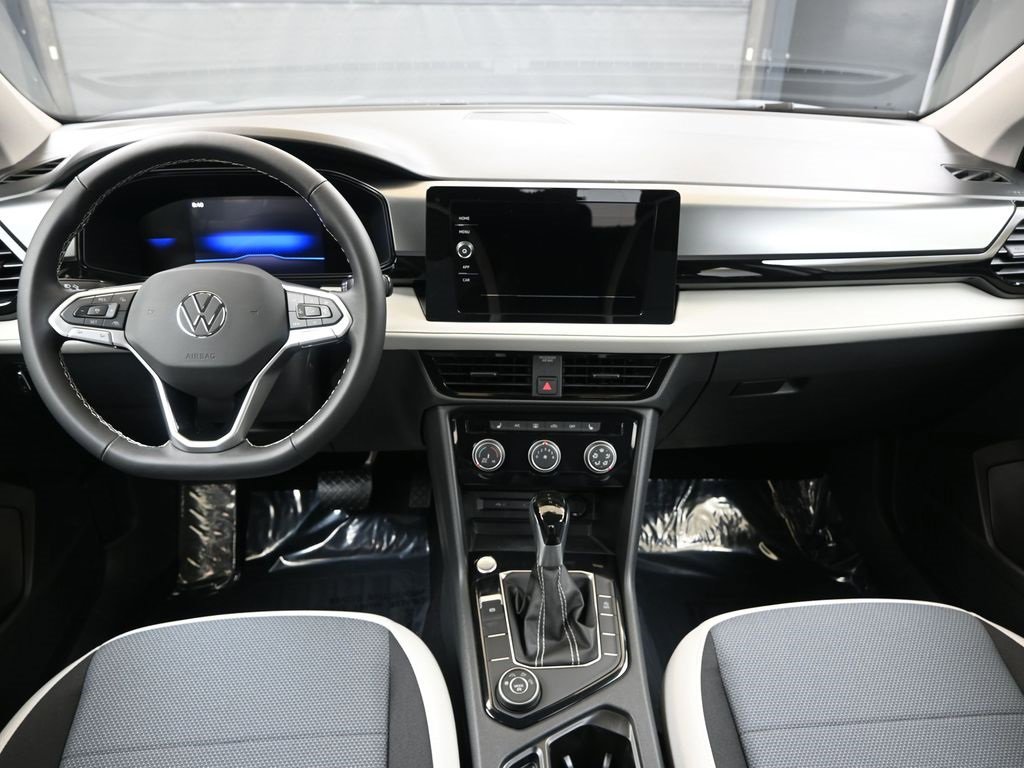 New 2025 Volkswagen Taos S image 23