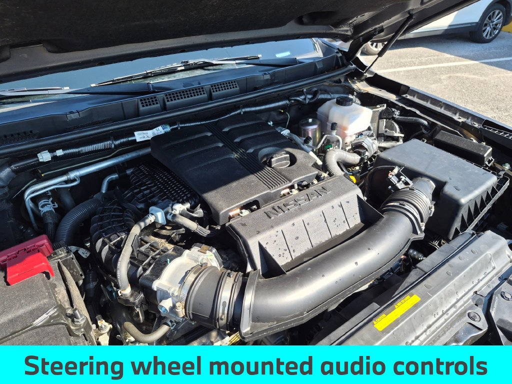Used 2025 Nissan Frontier SV AWD/4WD image 14