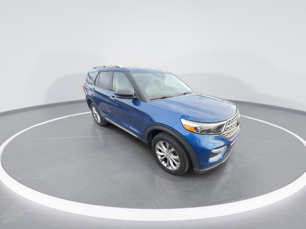 Used 2022 Ford Explorer Limited w/ Equipment Group 301A image 2