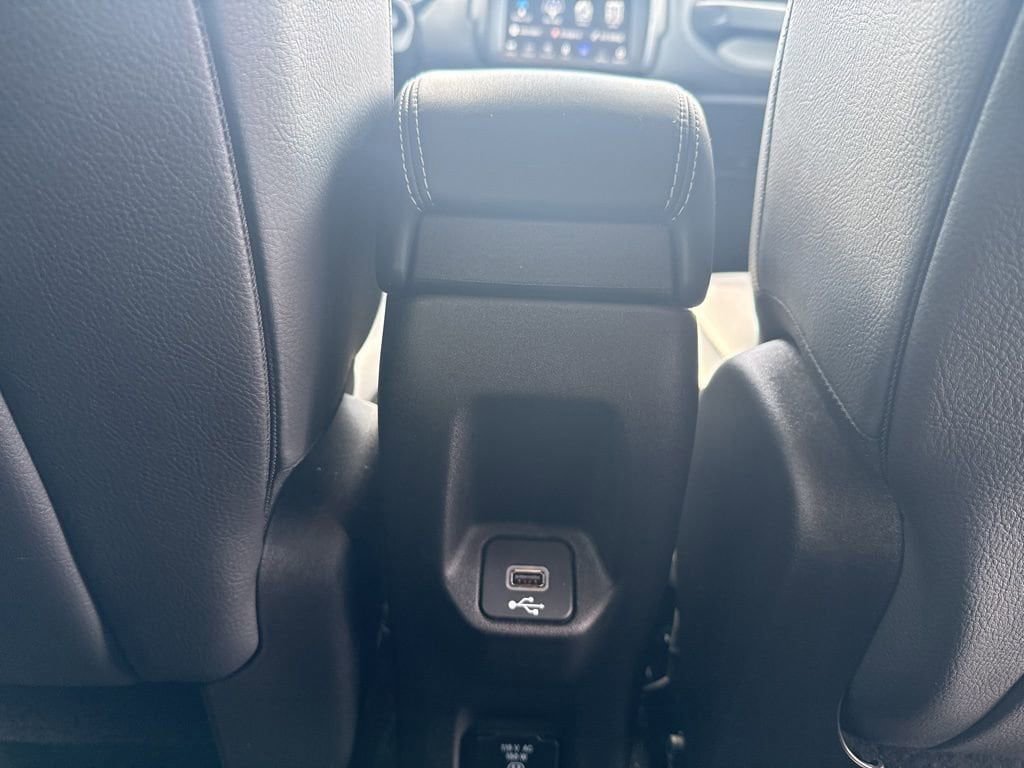 Used 2022 Jeep Renegade Limited image 33