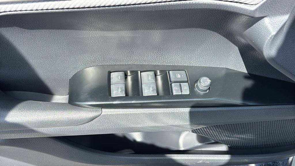 New 2026 Toyota Camry SE FWD image 10