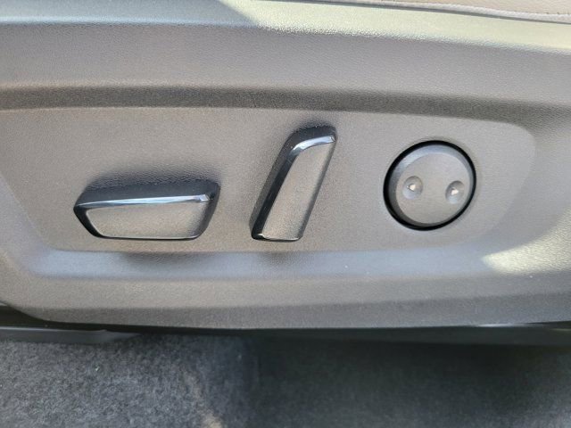 New 2025 Nissan Murano SV image 14