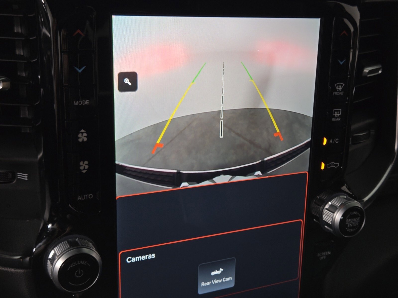 Used 2024 RAM 1500 Laramie image 25