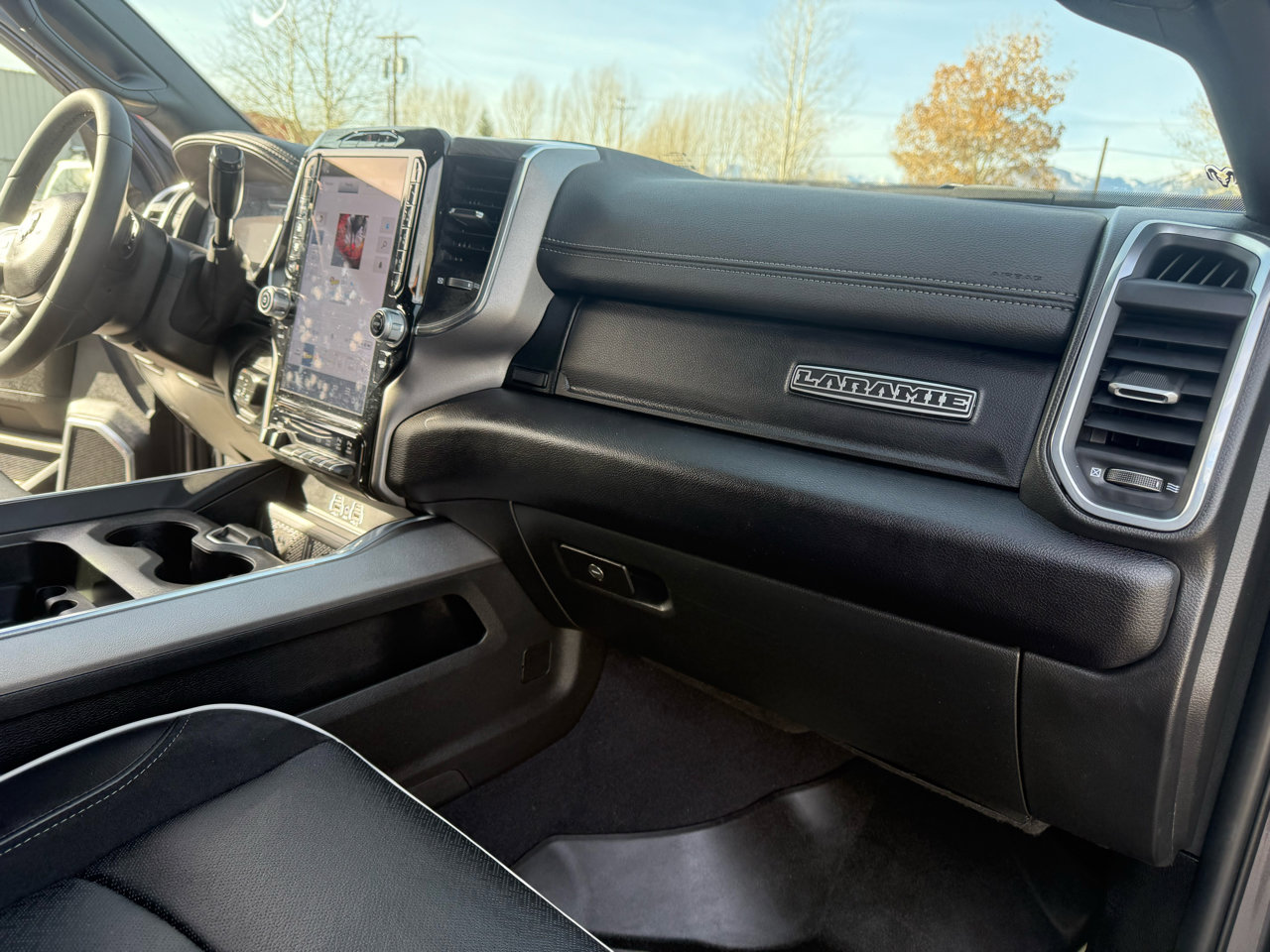 Used 2025 RAM 2500 Laramie image 15