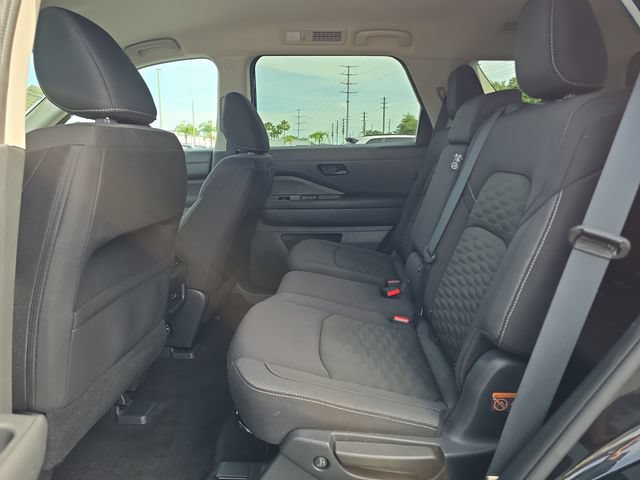 Certified 2024 Nissan Pathfinder SV AWD/4WD image 12