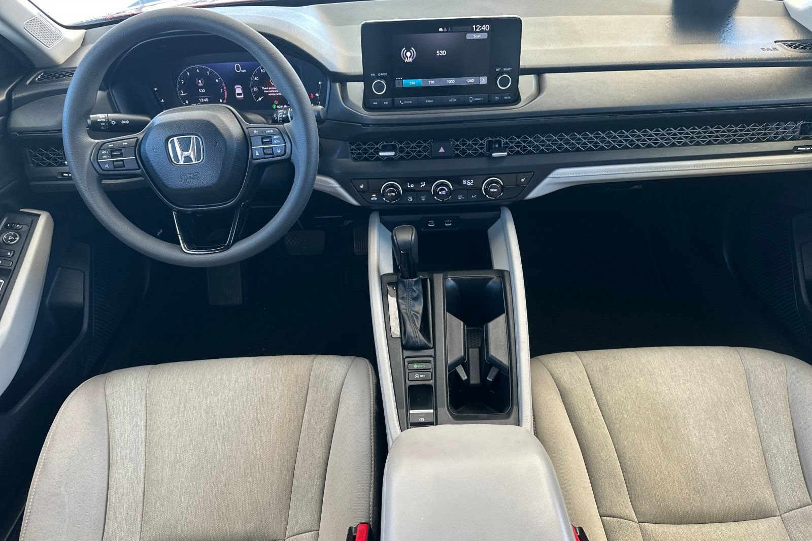 Used 2025 Honda Accord SE image 13