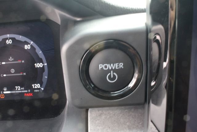 Used 2025 Toyota Tacoma Trailhunter image 15