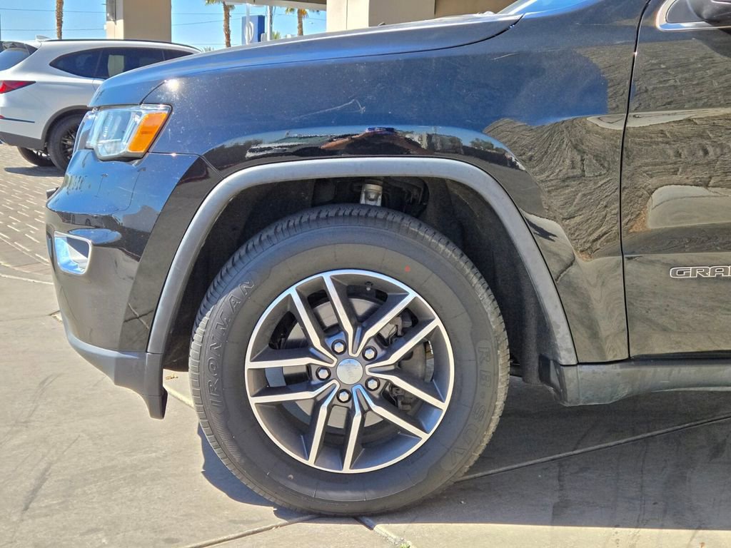 Used 2018 Jeep Grand Cherokee Limited image 5