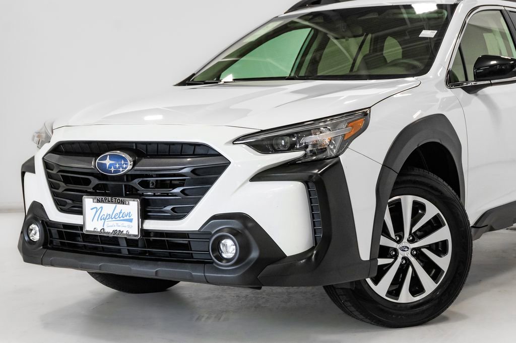 Used 2024 Subaru Outback Premium AWD/4WD image 2