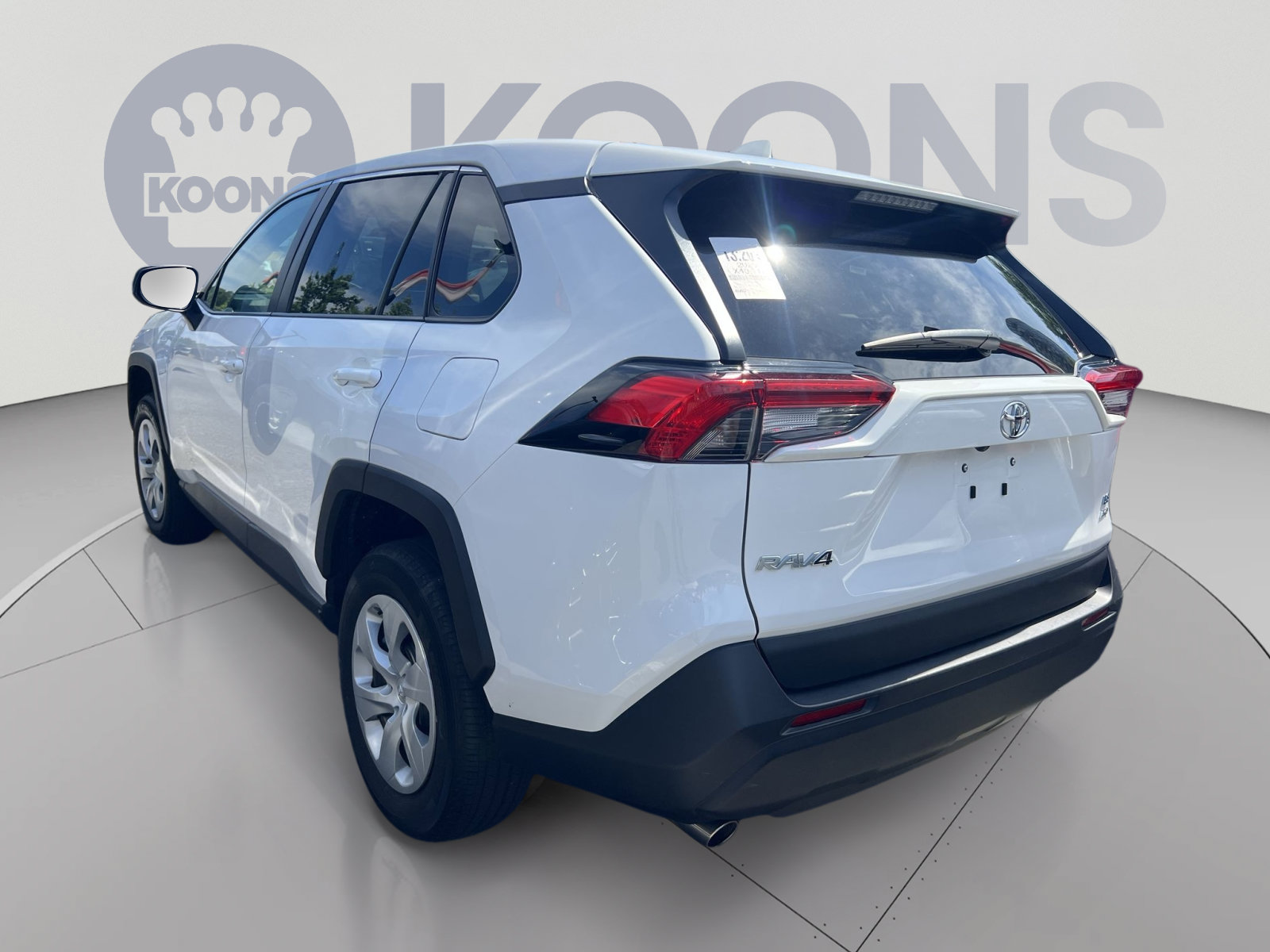 Used 2025 Toyota RAV4 LE AWD/4WD image 2