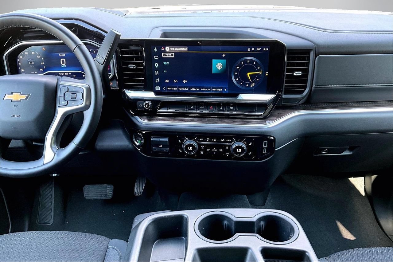Used 2025 Chevrolet Silverado 2500 LT w/ Convenience Package AWD/4WD image 12