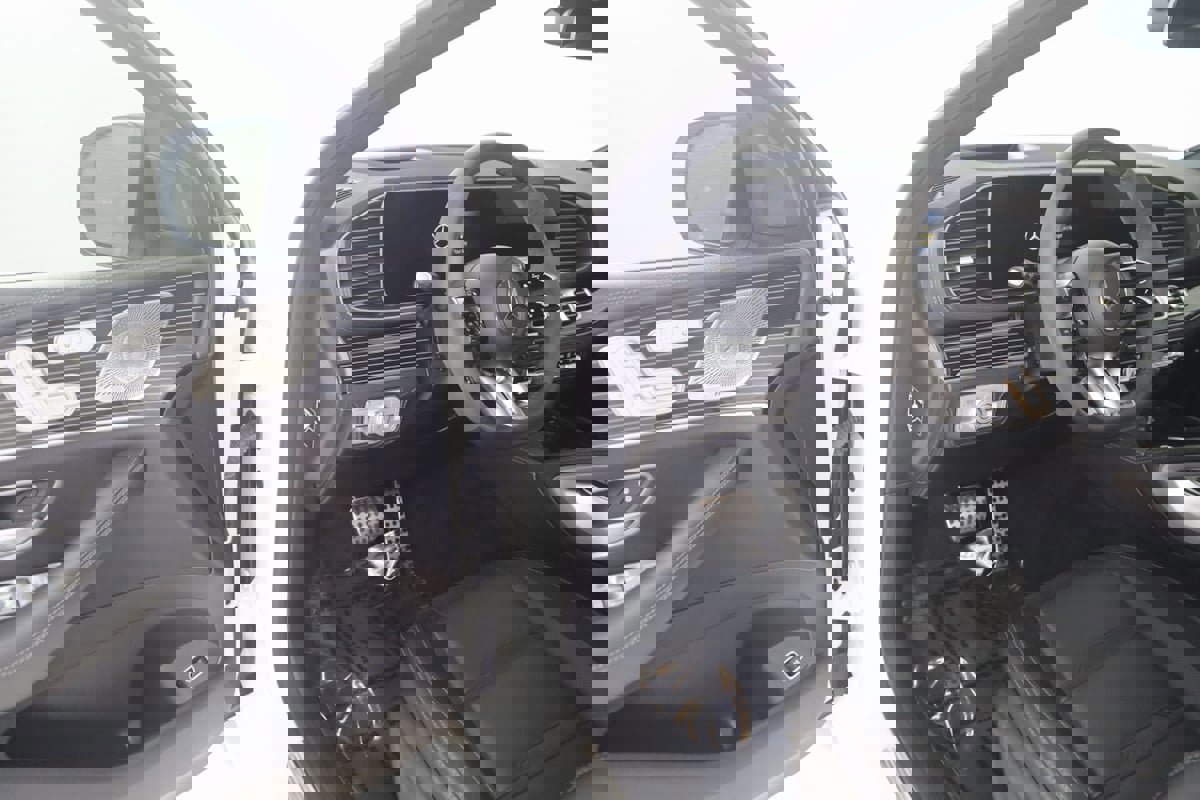 Used 2024 Mercedes-Benz GLE 53 AMG 4MATIC Coupe image 68