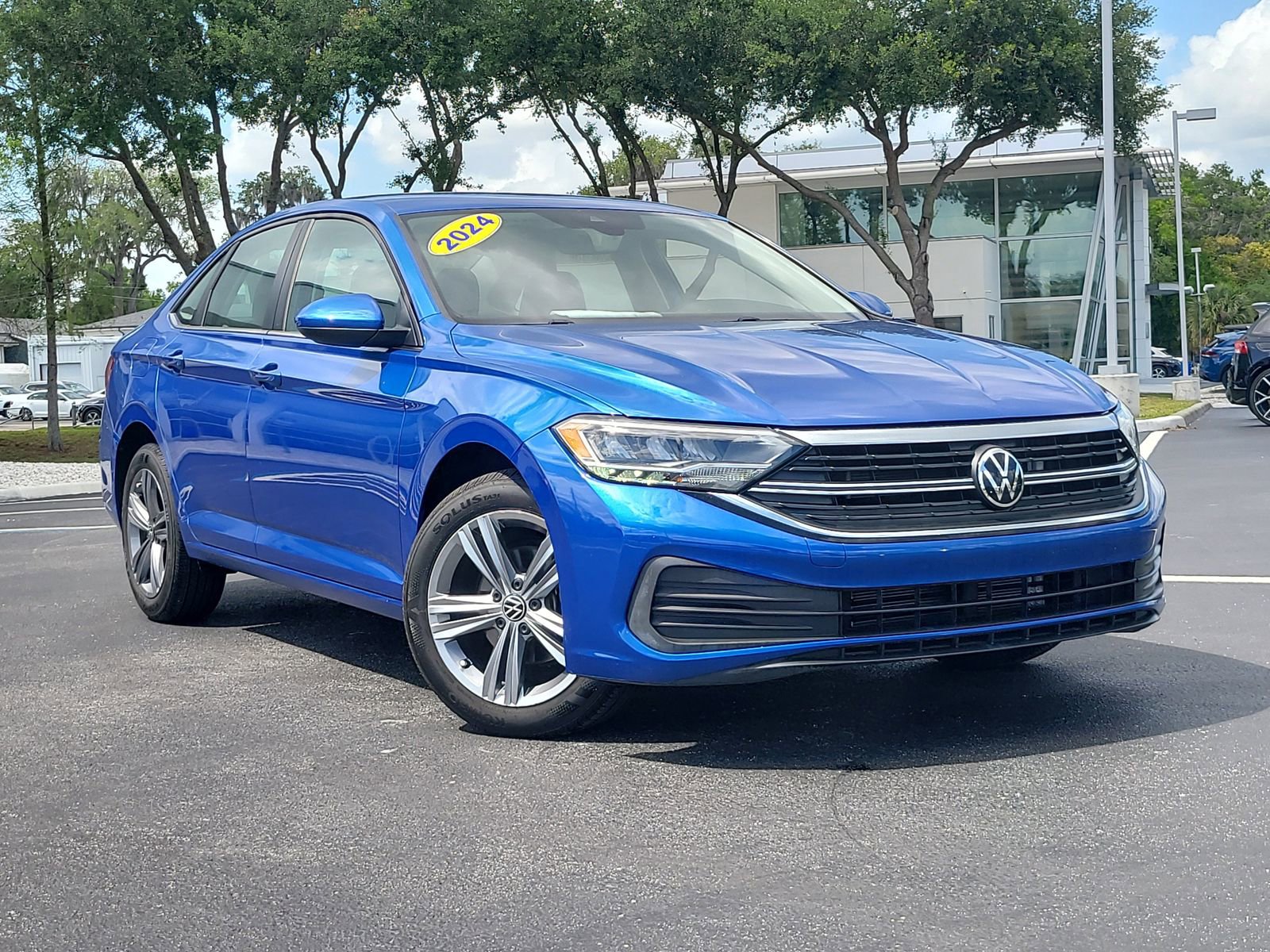 Used 2024 Volkswagen Jetta SE image 31