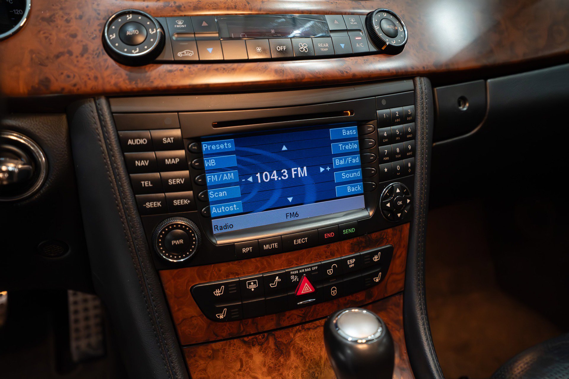 Used 2006 Mercedes-Benz CLS 55 AMG image 16