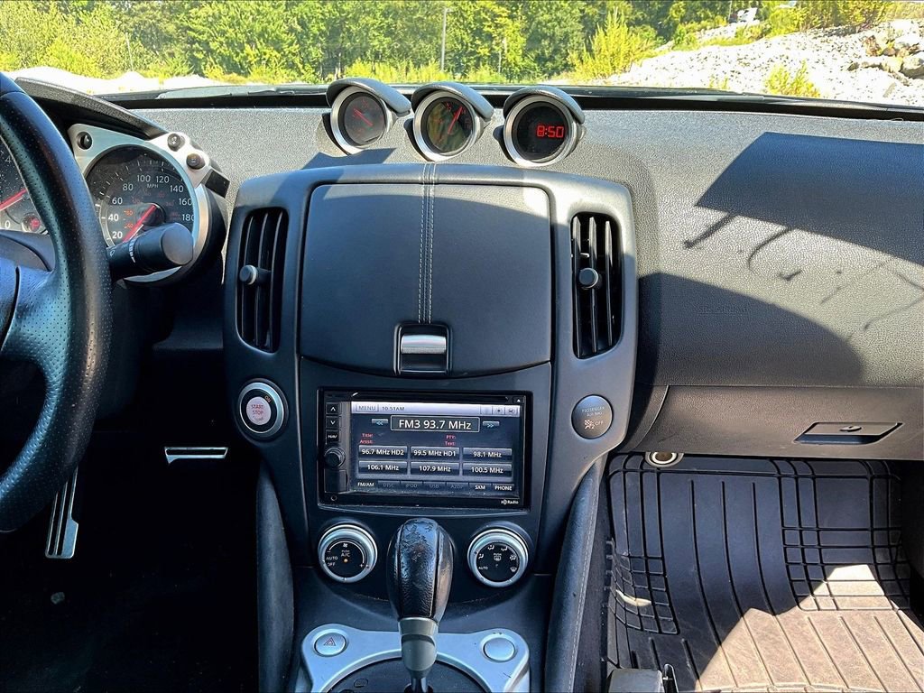 Used 2014 Nissan 370Z Touring w/ Sport Package image 27