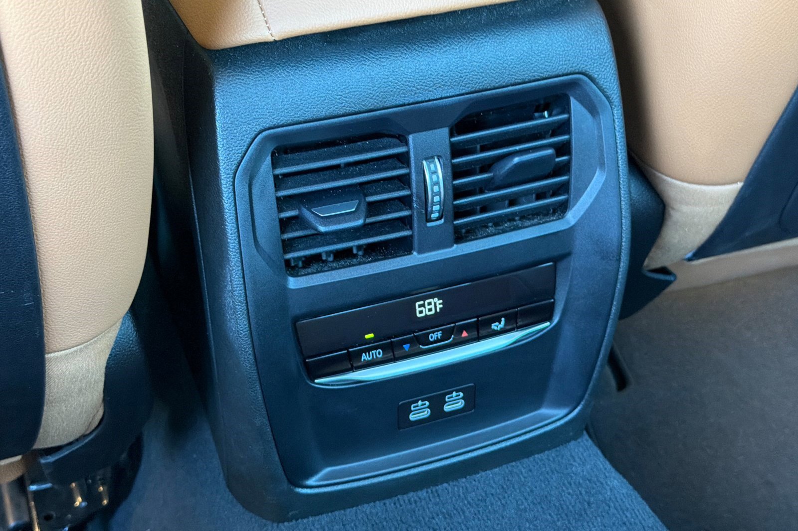 Used 2023 BMW 330i 330i w/ Premium Package image 16