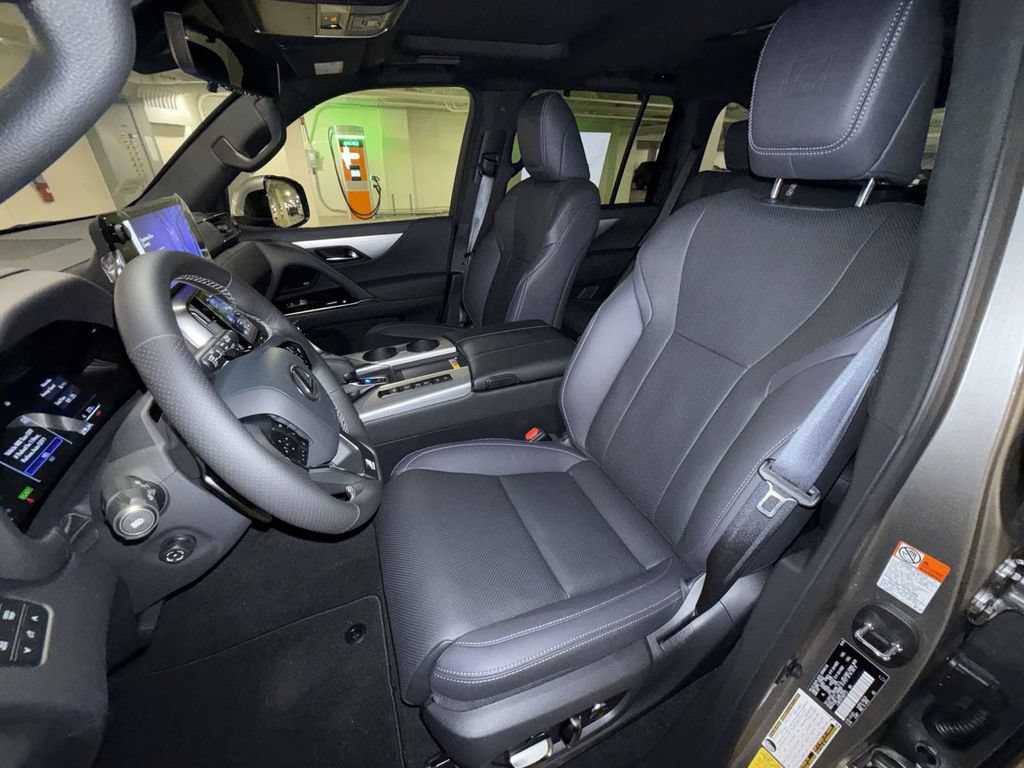 New 2026 Lexus LX 700h F Sport AWD/4WD image 2