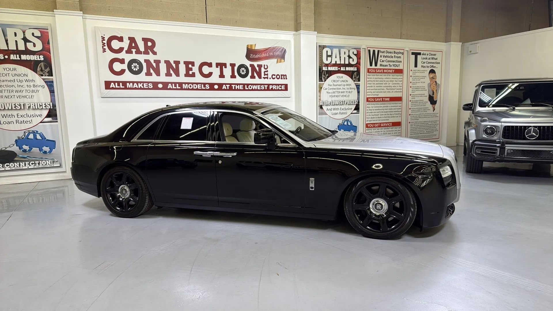 Used 2011 Rolls-Royce Ghost image 11
