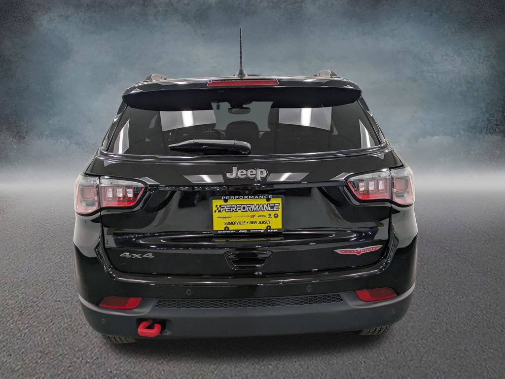Used 2024 Jeep Compass Trailhawk AWD/4WD image 5