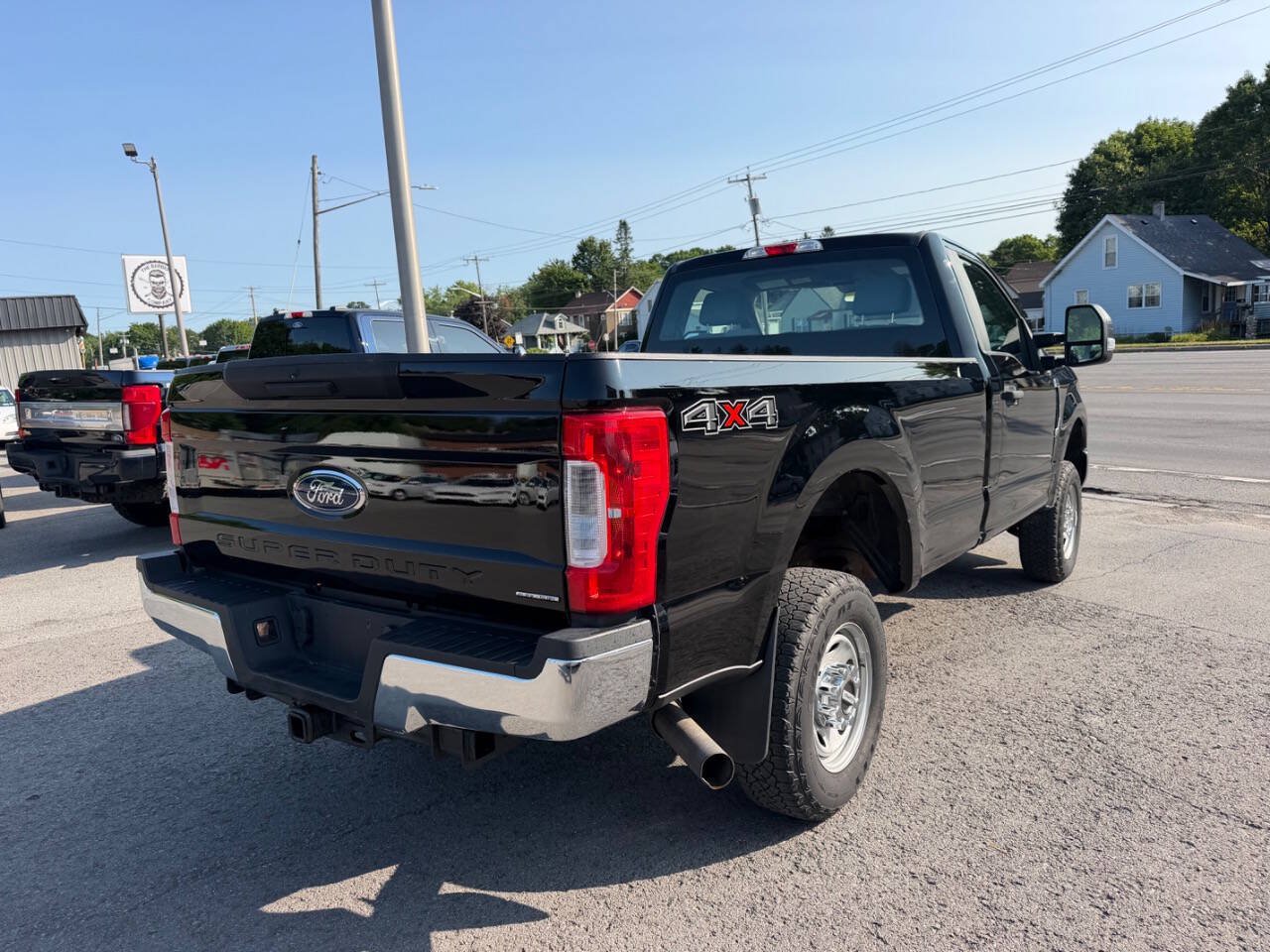 Used 2017 Ford F250 XL w/ Power Equipment Group AWD/4WD image 5