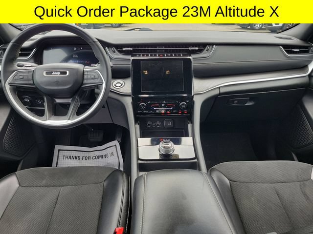 Certified 2024 Jeep Grand Cherokee Altitude AWD/4WD image 8
