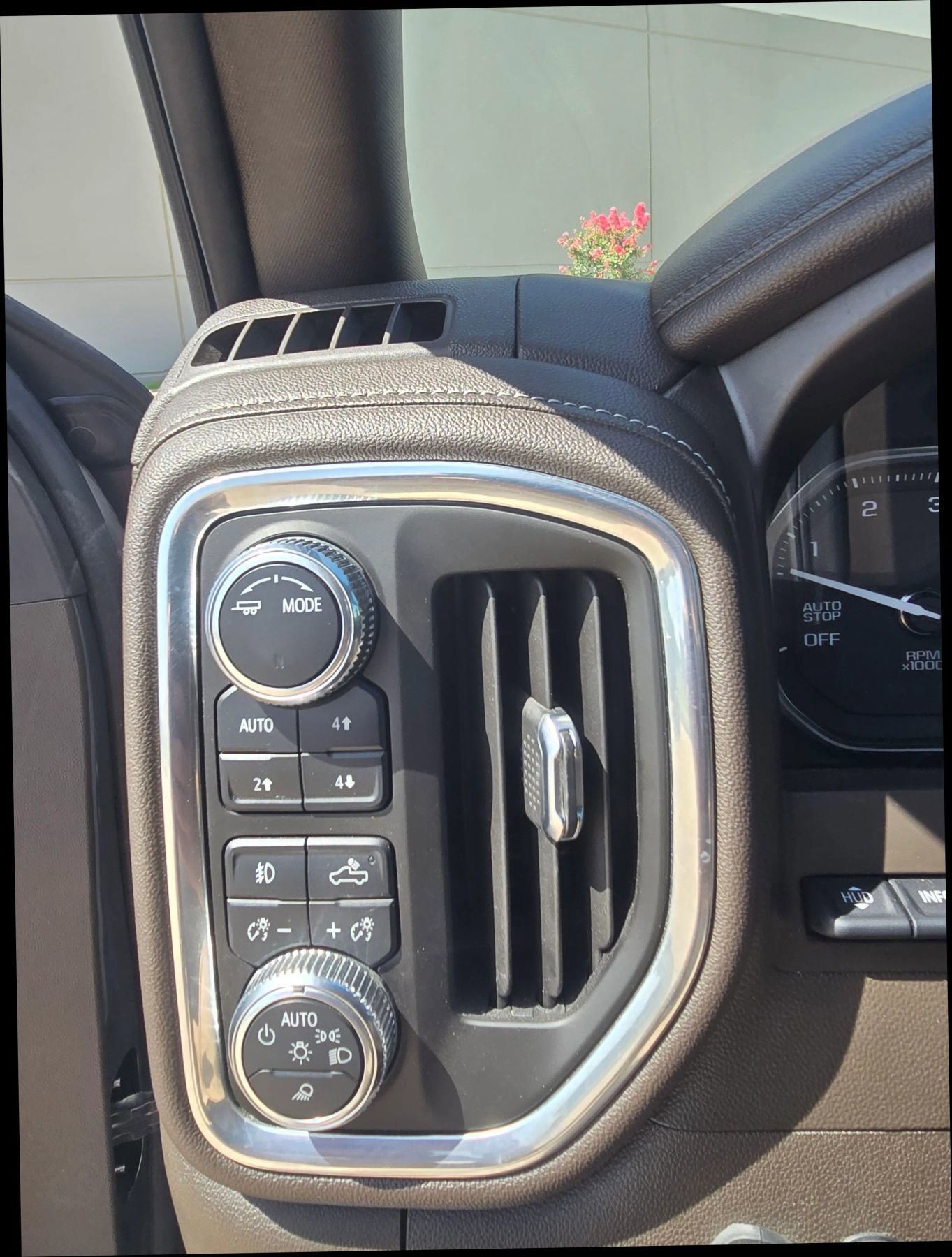 Used 2021 GMC Sierra 1500 SLT image 21