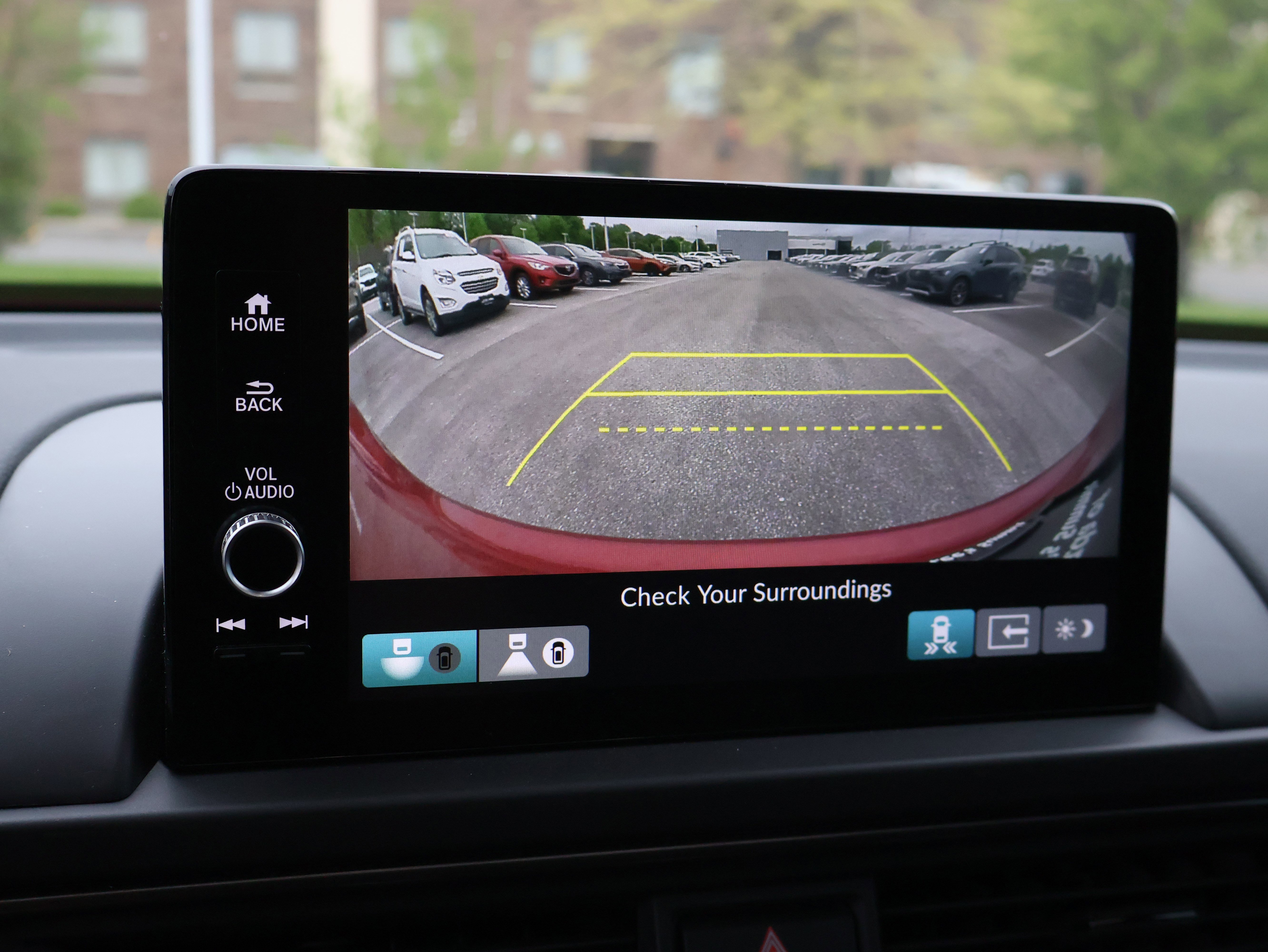 Used 2025 Honda Pilot TrailSport image 28