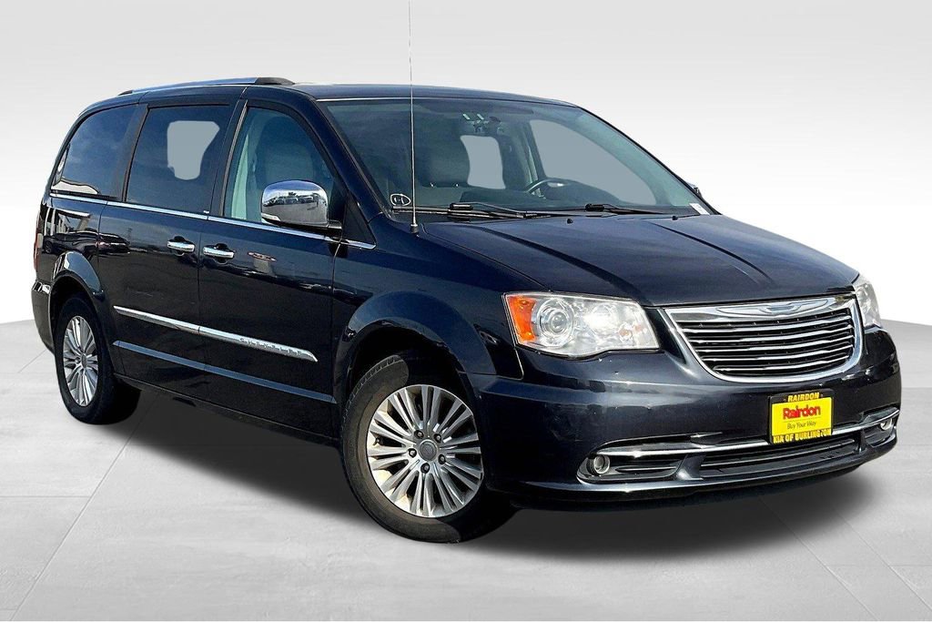 Used 2013 Chrysler Town & Country Limited w/ Luxury Group