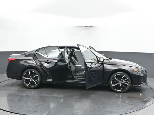 Used 2024 Nissan Altima 2.5 SR image 57