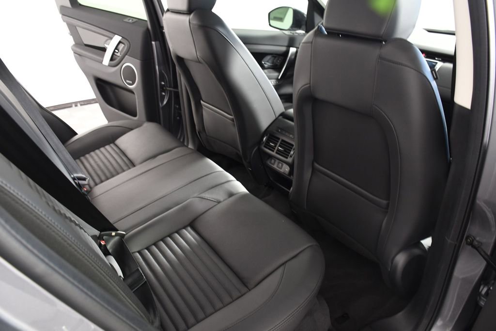 Used 2025 Land Rover Discovery Sport S image 22