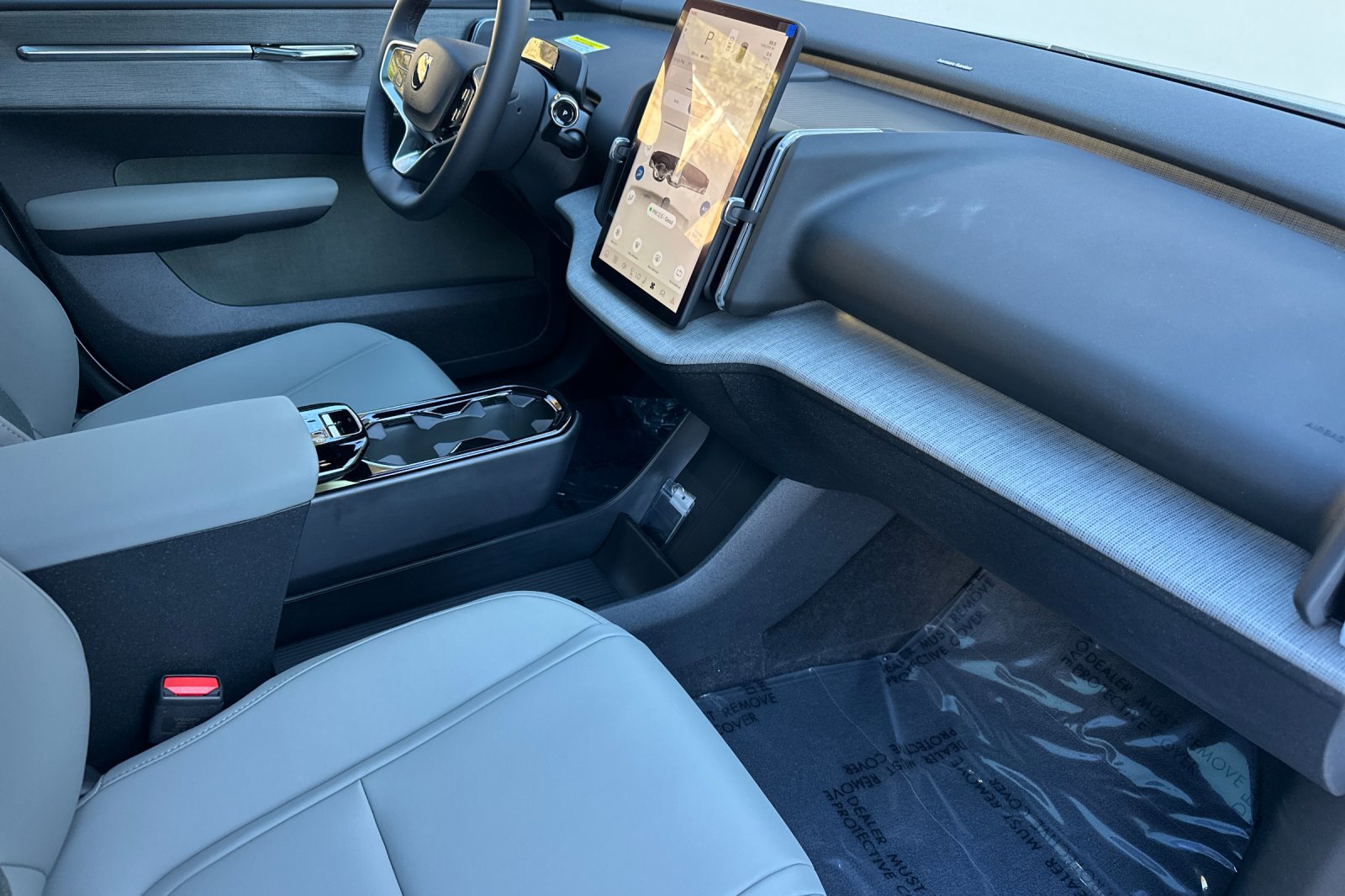 New 2026 Volvo EX30 Plus w/ Climate Package image 13