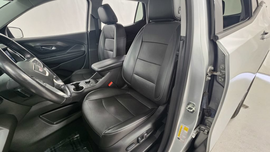 Used 2022 GMC Terrain SLT w/ LPO, Roadside Safety Package AWD/4WD image 10