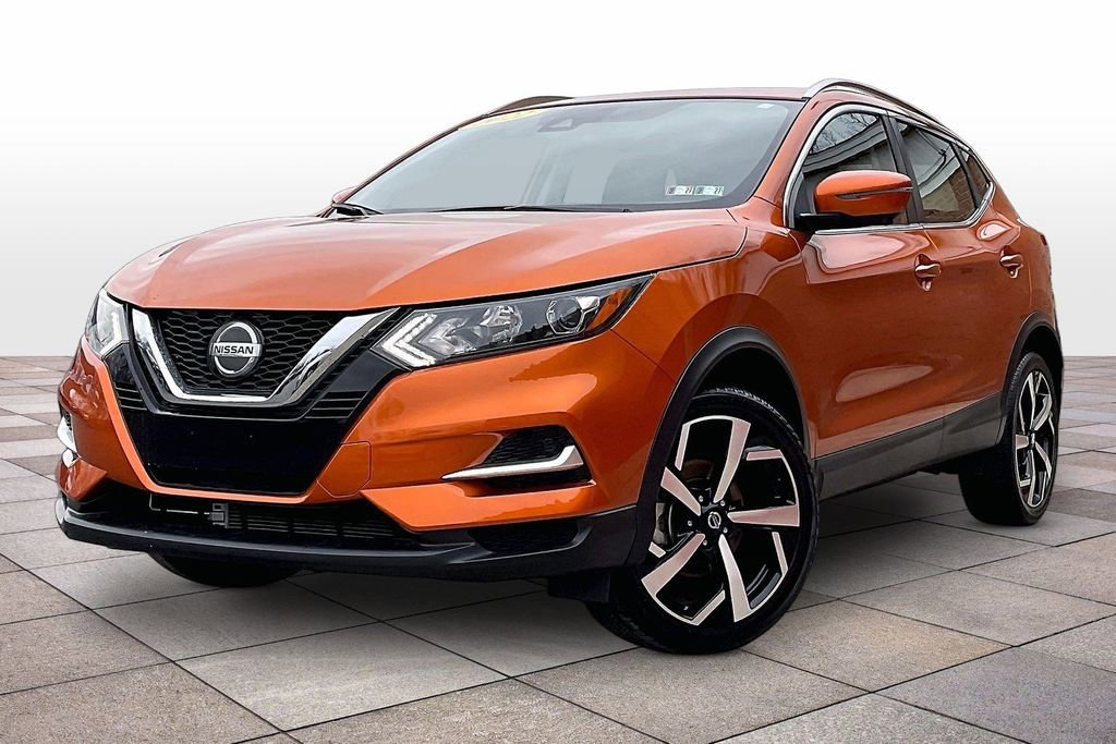 Used 2022 Nissan Rogue Sport SL image 2