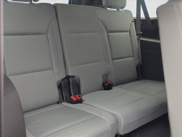 Used 2025 Chevrolet Suburban LS AWD/4WD image 24