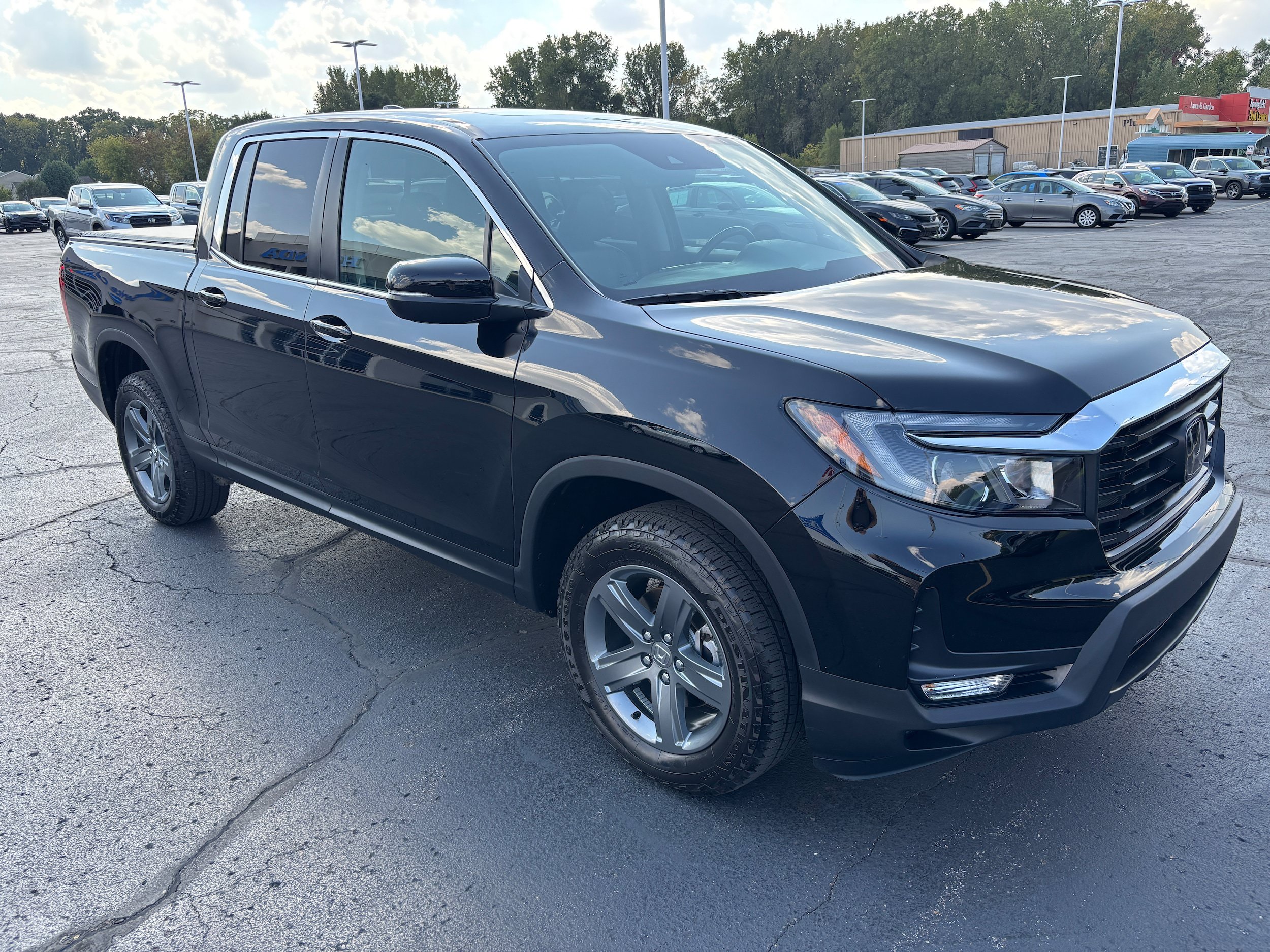 Used 2023 Honda Ridgeline RTL image 2