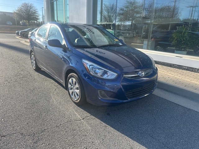 Used 2016 Hyundai Accent SE video 2