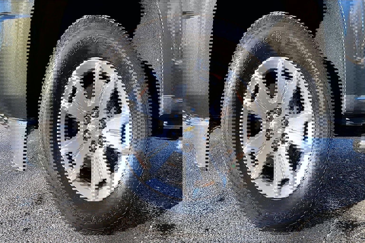 Used 2018 Chevrolet Colorado LT image 11