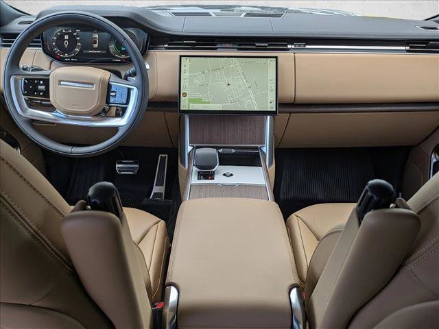 New 2026 Land Rover Range Rover SE image 16