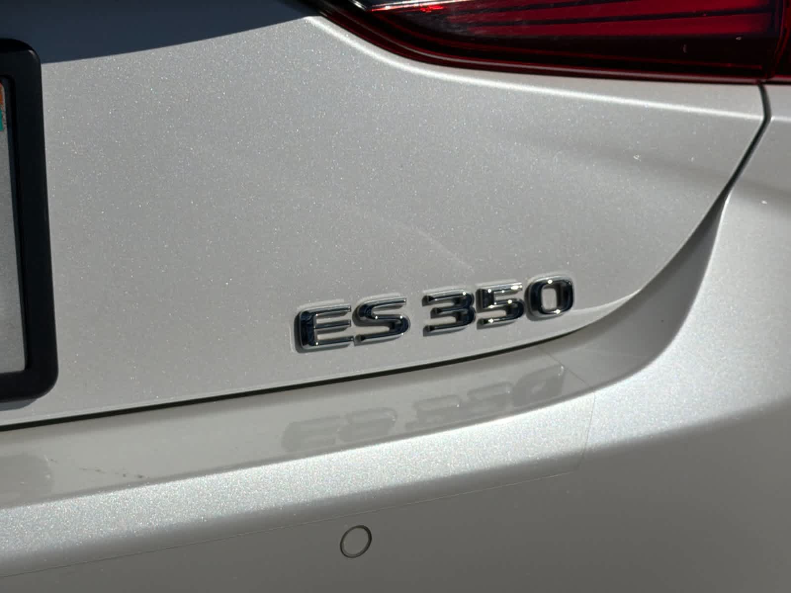 Used 2022 Lexus ES 350 w/ Accessory Package 2 FWD image 32