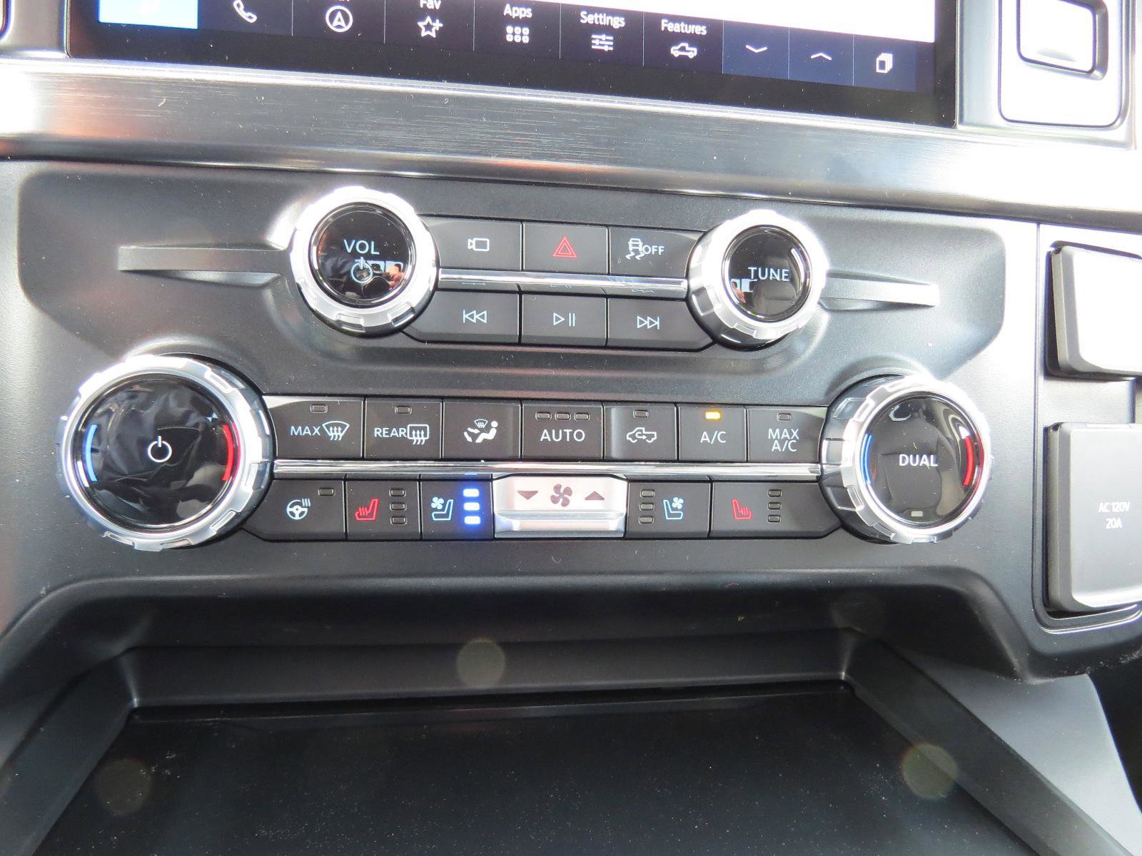 New 2025 Ford F250 Lariat w/ Lariat Ultimate Package image 30