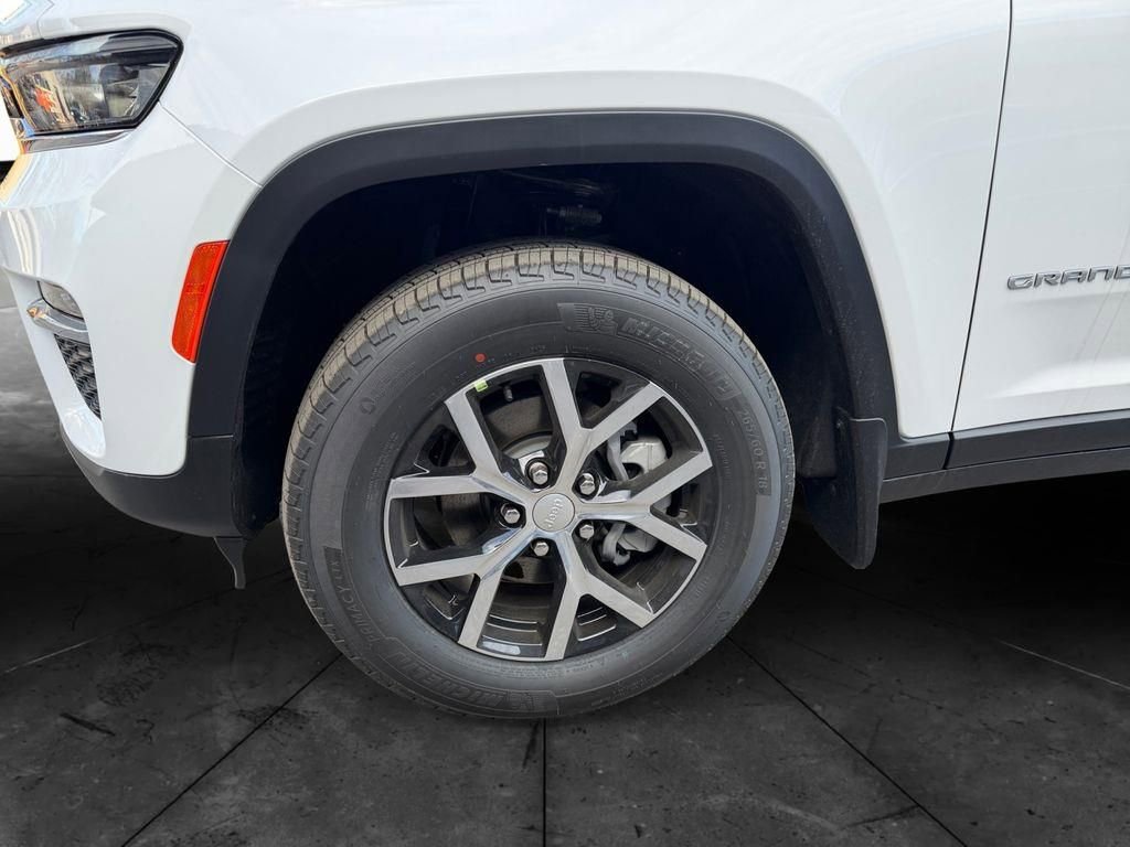 New 2025 Jeep Grand Cherokee Limited w/ MOPAR Finishing Package image 14