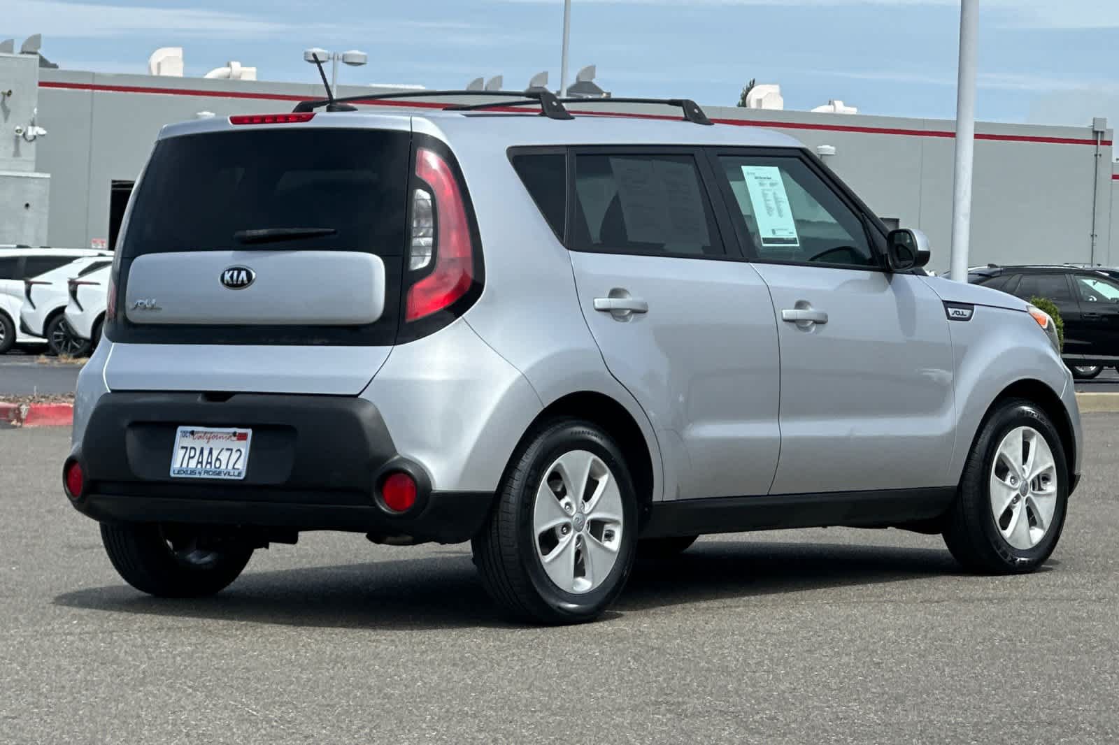 Used 2015 Kia Soul FWD image 2