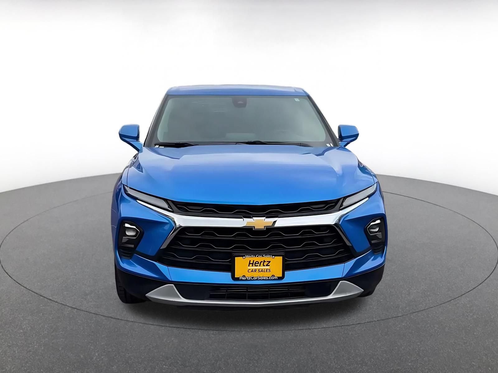 Used 2025 Chevrolet Blazer LT FWD image 4