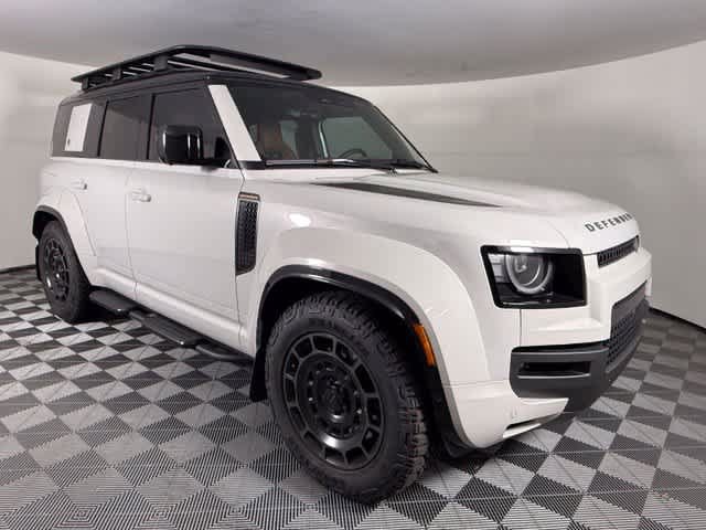 New 2026 Land Rover Defender 110 OCTA AWD/4WD image 9