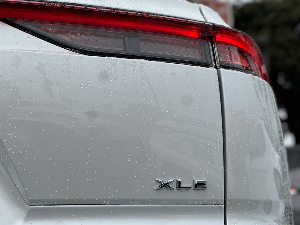 New 2026 Toyota Crown Signia image 8